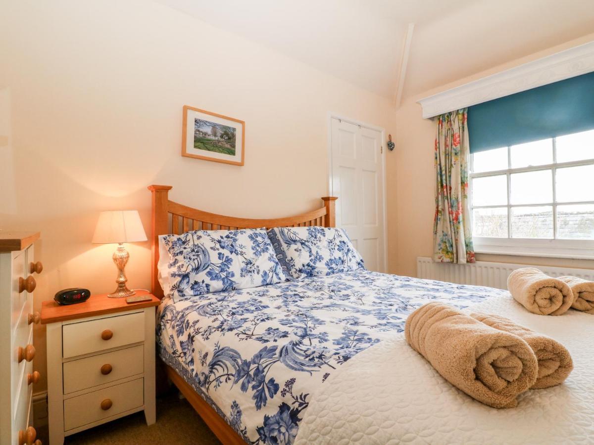 Blundell'S Cottage Broadway  Luaran gambar